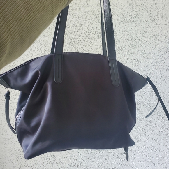 New Botkier New York Bond Black Nylon Zip Tote Bag. - Picture 12 of 16